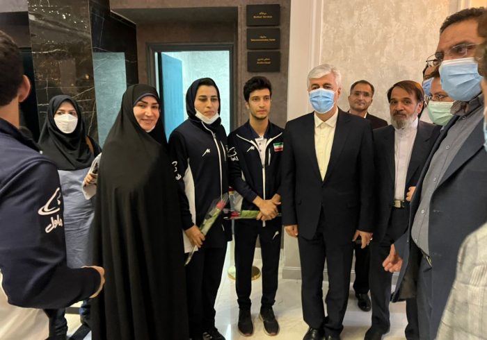 نماینده مجلس، کاروان ناشنوایان ورزشکار را برای اعزام به مسابقات المپیک ناشنوایان جهان بدرقه کرد